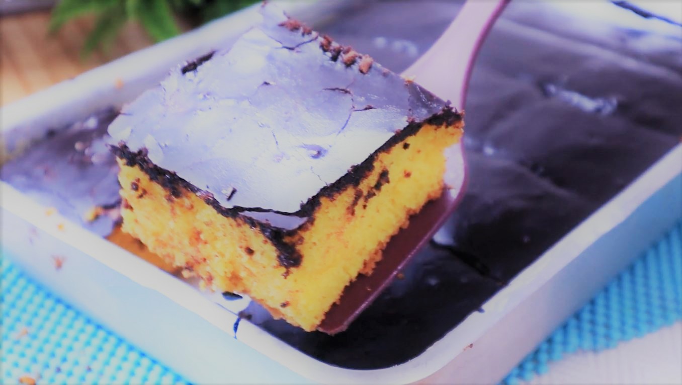 Carrot Cake Met Hard Chocolade Glazuur (Blender)
