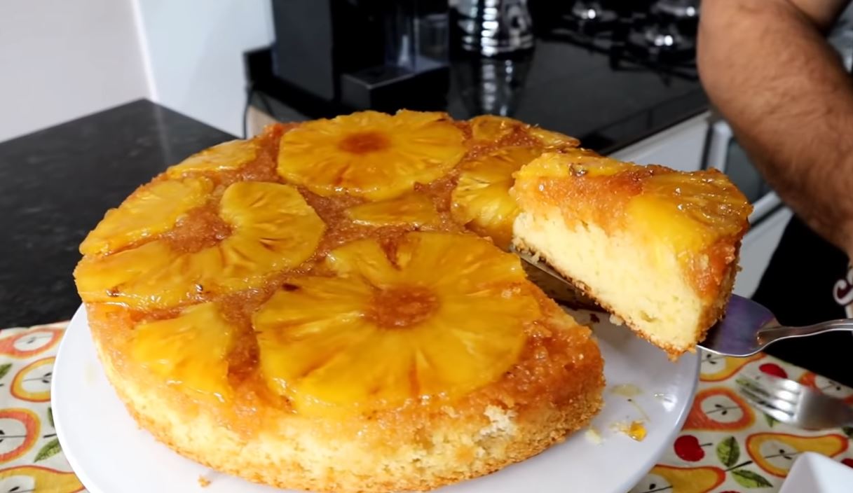 Gekarameliseerde ananascake