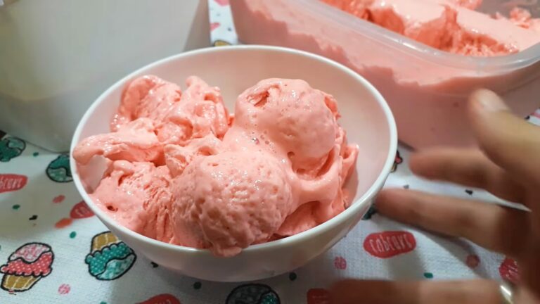 Zelfgemaakt ijs gemaakt met gelatine